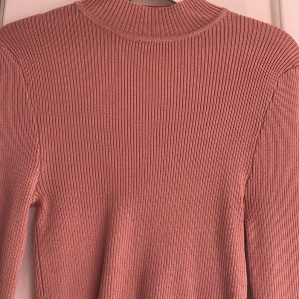 Mauve Mockneck